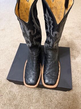 Men's Black Leather Western Cowboy Boots - Ostrich-Textured